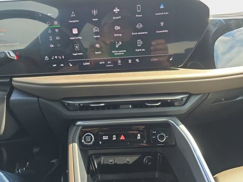Used 2025 Audi Q5 Premium w/ Convenience Package AWD/4WD image 23