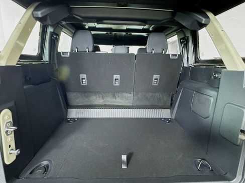 New 2025 Ford Bronco 4-Door image 27