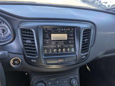 Used 2016 Chrysler 200 S w/ Comfort Group image 20