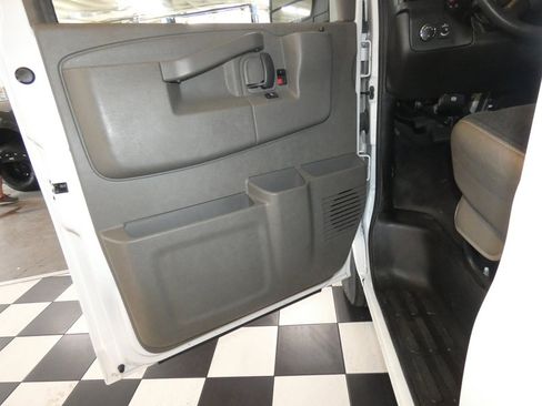 Used 2023 Chevrolet Express 2500 w/ Driver Convenience Package image 19