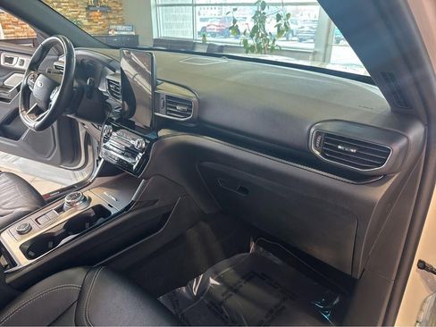 Used 2023 Ford Explorer ST w/ Technology Package AWD/4WD image 27