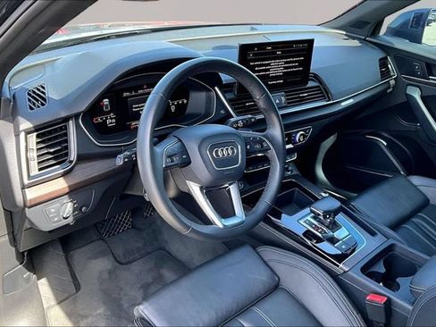 Used 2023 Audi Q5 2.0T Premium Plus w/ Premium Plus Package AWD/4WD image 13