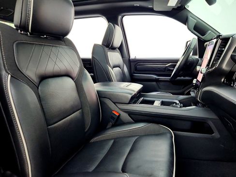 Used 2025 RAM 1500 Limited w/ Bed Utility Group image 18