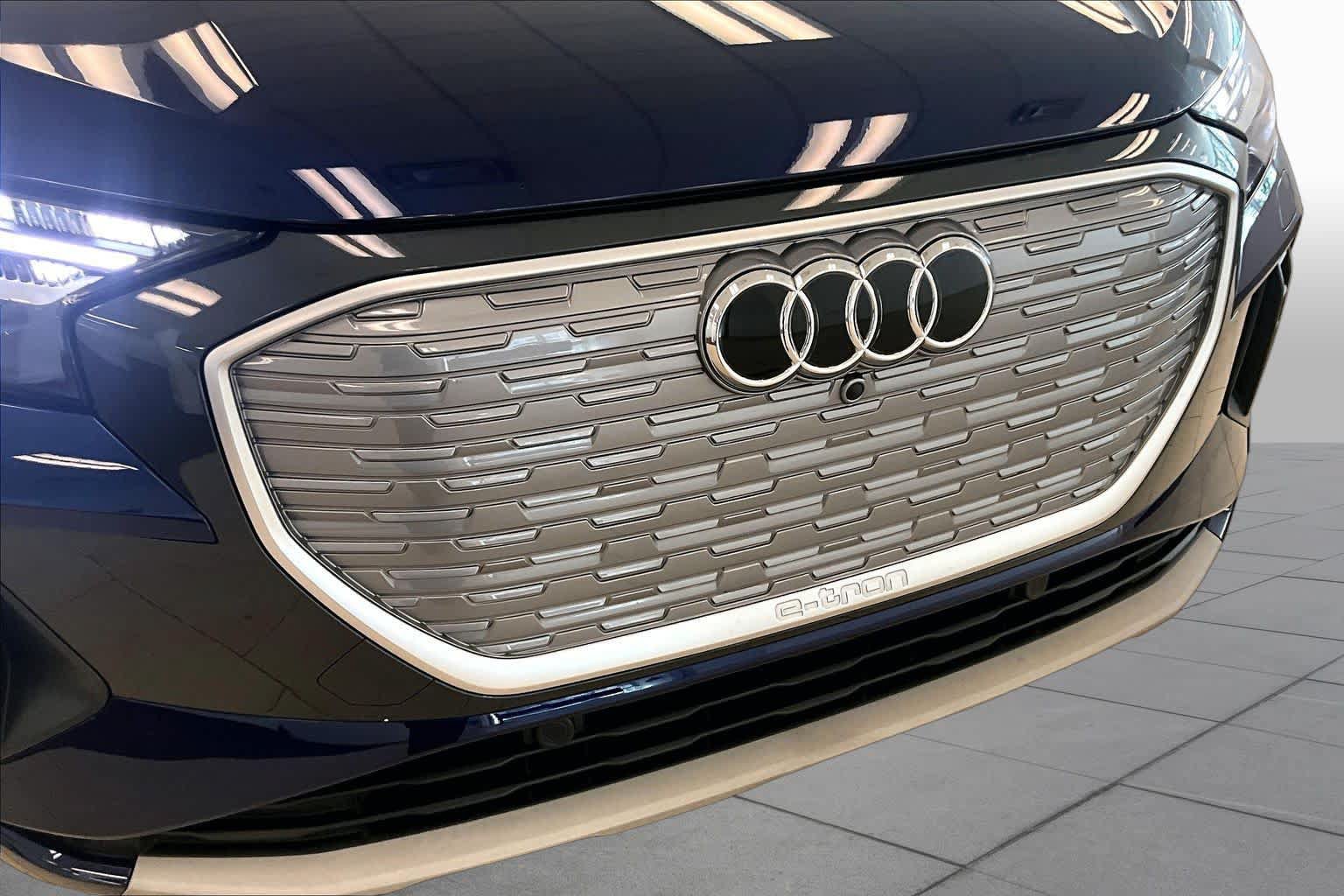 Used 2022 Audi Q4 e-tron Prestige AWD/4WD image 28