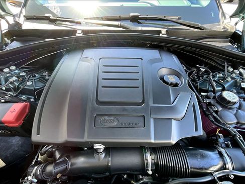 New 2026 Land Rover Range Rover Velar Dynamic SE AWD/4WD image 11