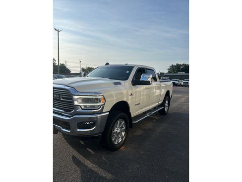Used 2023 RAM 2500 Laramie AWD/4WD image 3