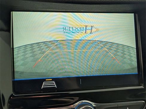 Used 2019 Chevrolet Trax LT w/ LT Convenience Package image 20