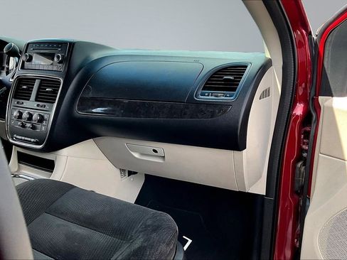 Used 2015 Dodge Grand Caravan SXT w/ Security Group FWD image 20
