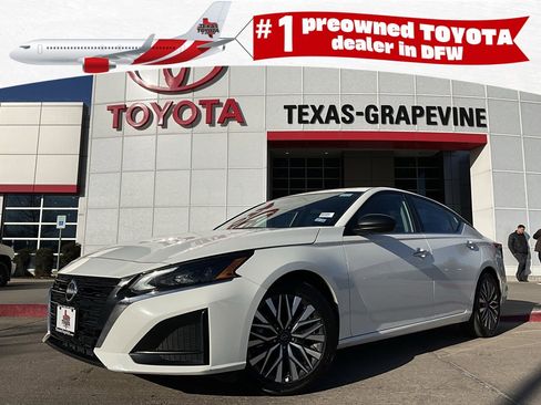 Used 2025 Nissan Altima 2.5 SV image 1