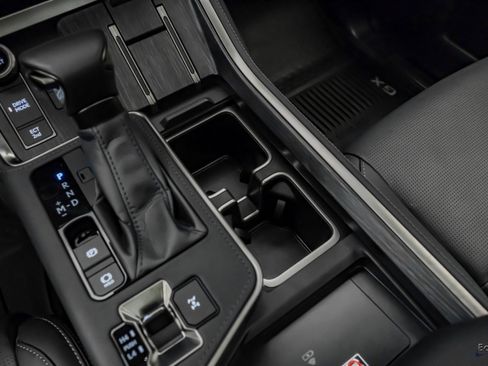 Used 2025 Lexus GX 550 w/ Accessory Package (2T) image 58