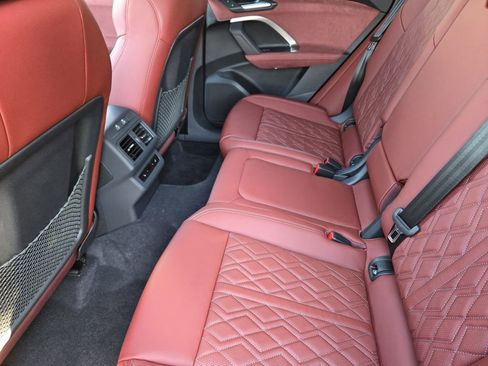 New 2025 Audi SQ5 Prestige image 32