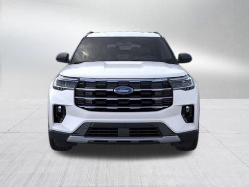New 2026 Ford Explorer Active image 2
