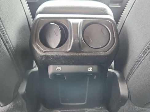 Used 2021 Jeep Wrangler Unlimited Sport AWD/4WD image 32