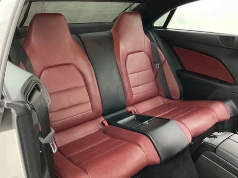 Used 2013 Mercedes-Benz E 550 Coupe image 23
