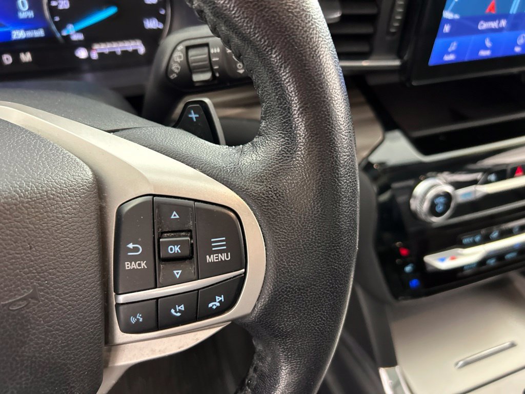 Used 2021 Ford Explorer Limited w/ Equipment Group 301A AWD/4WD image 14