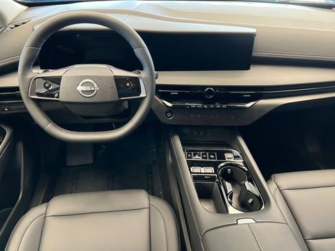 New 2025 Nissan Murano SV image 3