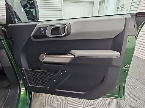 Used 2022 Ford Bronco Black Diamond image 40