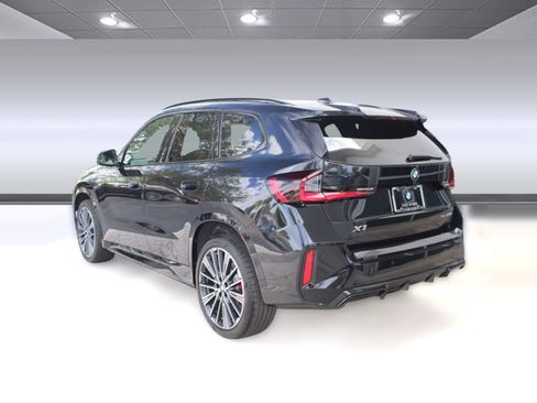 Used 2026 BMW X1 xDrive28i w/ M Sport Package image 3