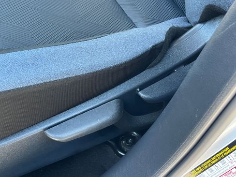 Used 2025 Nissan Versa SV FWD image 22