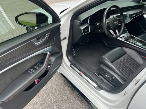 Used 2021 Audi RS 6 AWD/4WD image 4