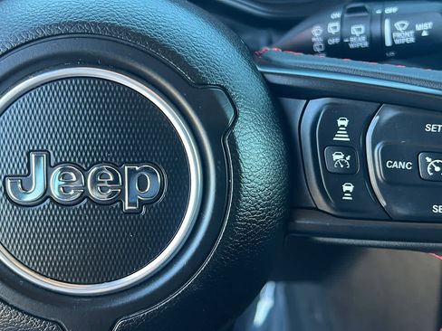 Certified 2024 Jeep Wrangler Unlimited Rubicon image 20