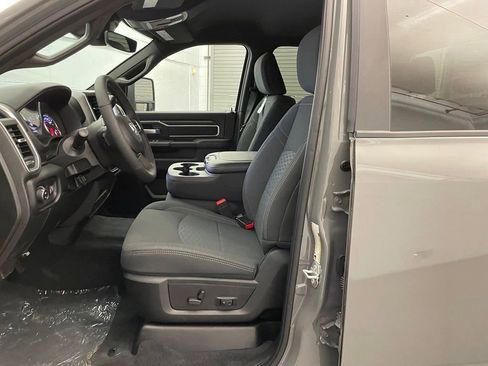 New 2026 RAM 3500 Big Horn AWD/4WD image 19