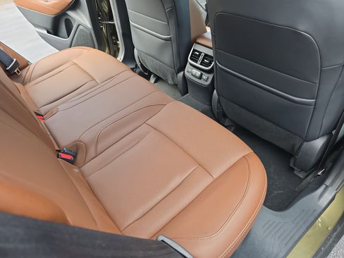 Used 2022 Subaru Outback Touring XT AWD/4WD image 13