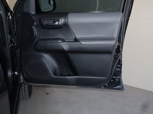 Used 2021 Toyota Tacoma SR AWD/4WD image 42