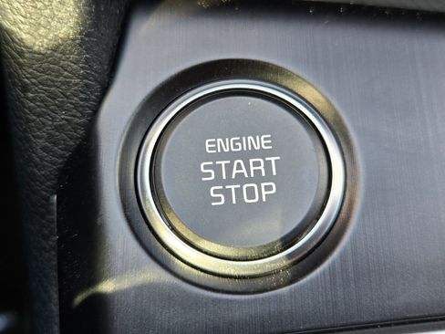 New 2026 Kia Sportage LX image 17