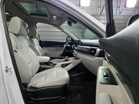 Used 2023 Kia Telluride S w/ S Sunroof Package image 15