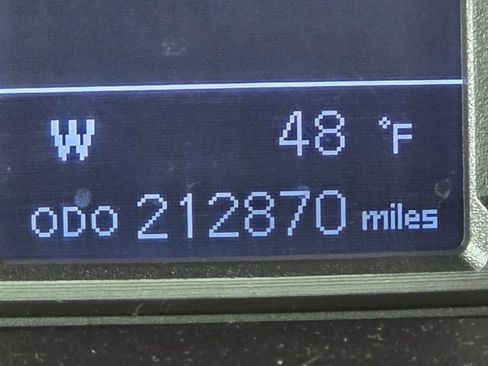 Used 2015 Toyota 4Runner Limited image 31