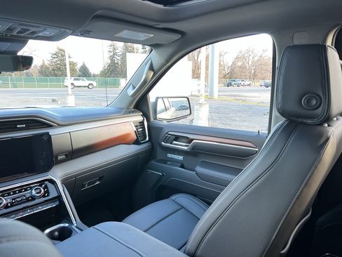 New 2026 GMC Sierra 1500 Denali w/ Denali Reserve Package image 37
