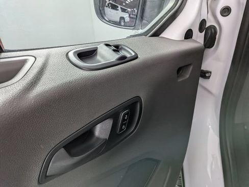 Used 2024 Ford Transit 350 XLT RWD image 15