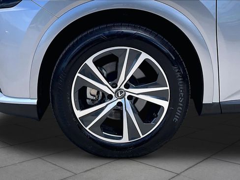 Used 2025 Lexus RX 350 Premium image 11