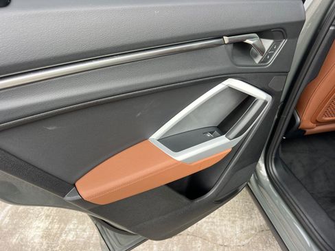 Certified 2025 Audi Q3 2.0T Premium w/ Convenience Package AWD/4WD image 22