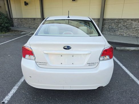 Used 2012 Subaru Impreza 2.0i Premium w/ All-Weather Pkg AWD/4WD image 4