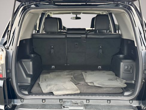 Used 2016 Toyota 4Runner Limited AWD/4WD image 39