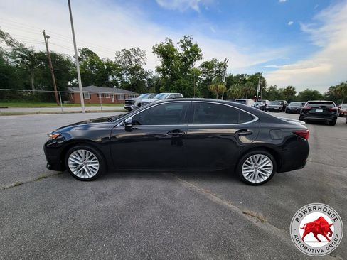 Used 2016 Lexus ES 350 w/ Luxury Package w/Wood Trim FWD image 2