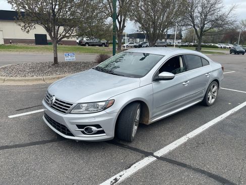 Used 2014 Volkswagen CC R-Line FWD image 2