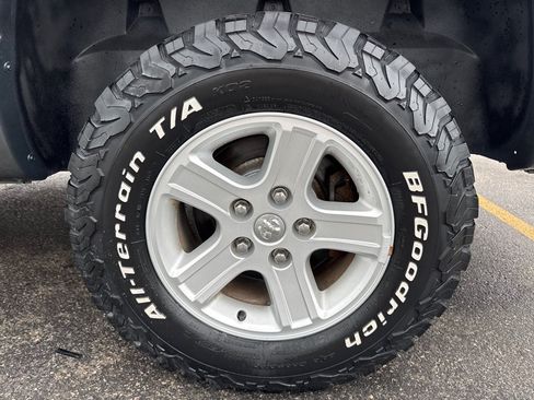 Used 2006 Dodge Ram 1500 Truck SLT w/ TRX4 Group AWD/4WD image 10