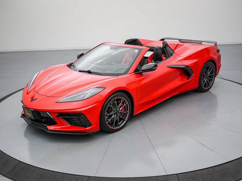 Used 2023 Chevrolet Corvette Stingray Premium Conv w/ Z51 Performance Package RWD image 10