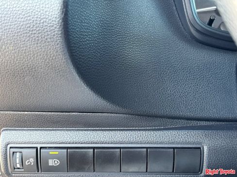 Certified 2025 Toyota Corolla LE FWD image 32