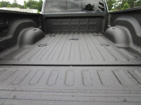 New 2026 RAM 2500 Laramie AWD/4WD image 14