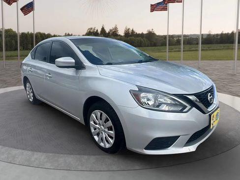 Used 2018 Nissan Sentra S FWD image 8