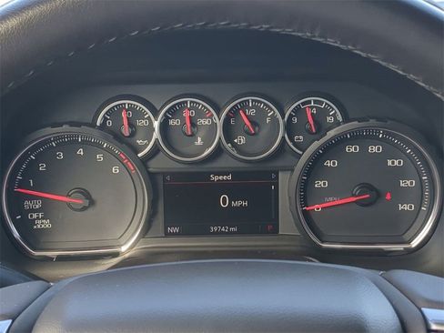 Used 2021 Chevrolet Tahoe LT w/ LT Signature Package image 28