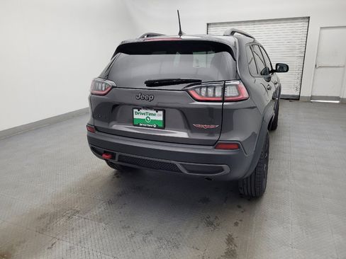 Used 2020 Jeep Cherokee Trailhawk w/ Cold Weather Group AWD/4WD image 7