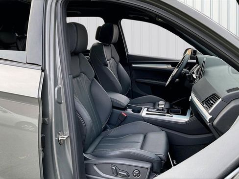 Used 2025 Audi Q5 2.0T Premium Plus w/ Premium Plus Package image 28