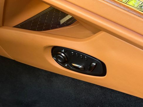 Used 2024 Aston Martin DB12 Coupe RWD image 38