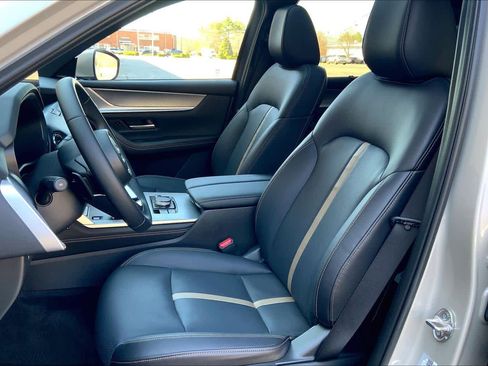 Used 2025 MAZDA CX-90 Plug-In Hybrid w/ Premium Plus AWD/4WD image 9