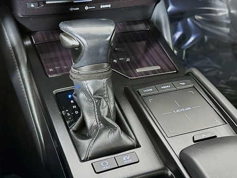 Used 2021 Lexus ES 300h w/ Luxury Package FWD image 7